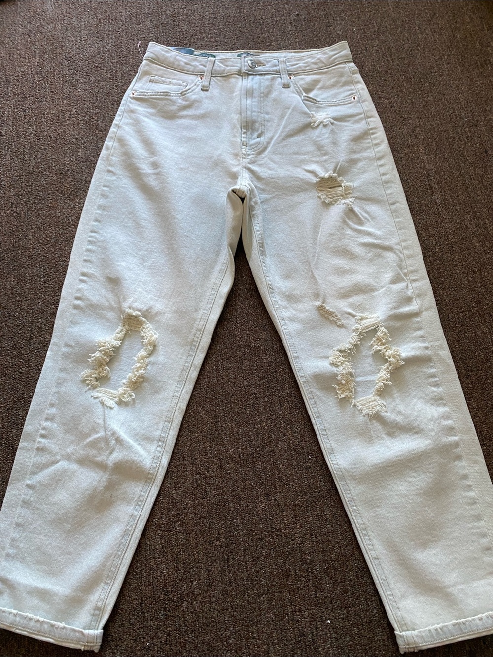 BNWT WILD FABLE WOMENS SUPER HIGH RISE MOM JEANS WITH RIPS